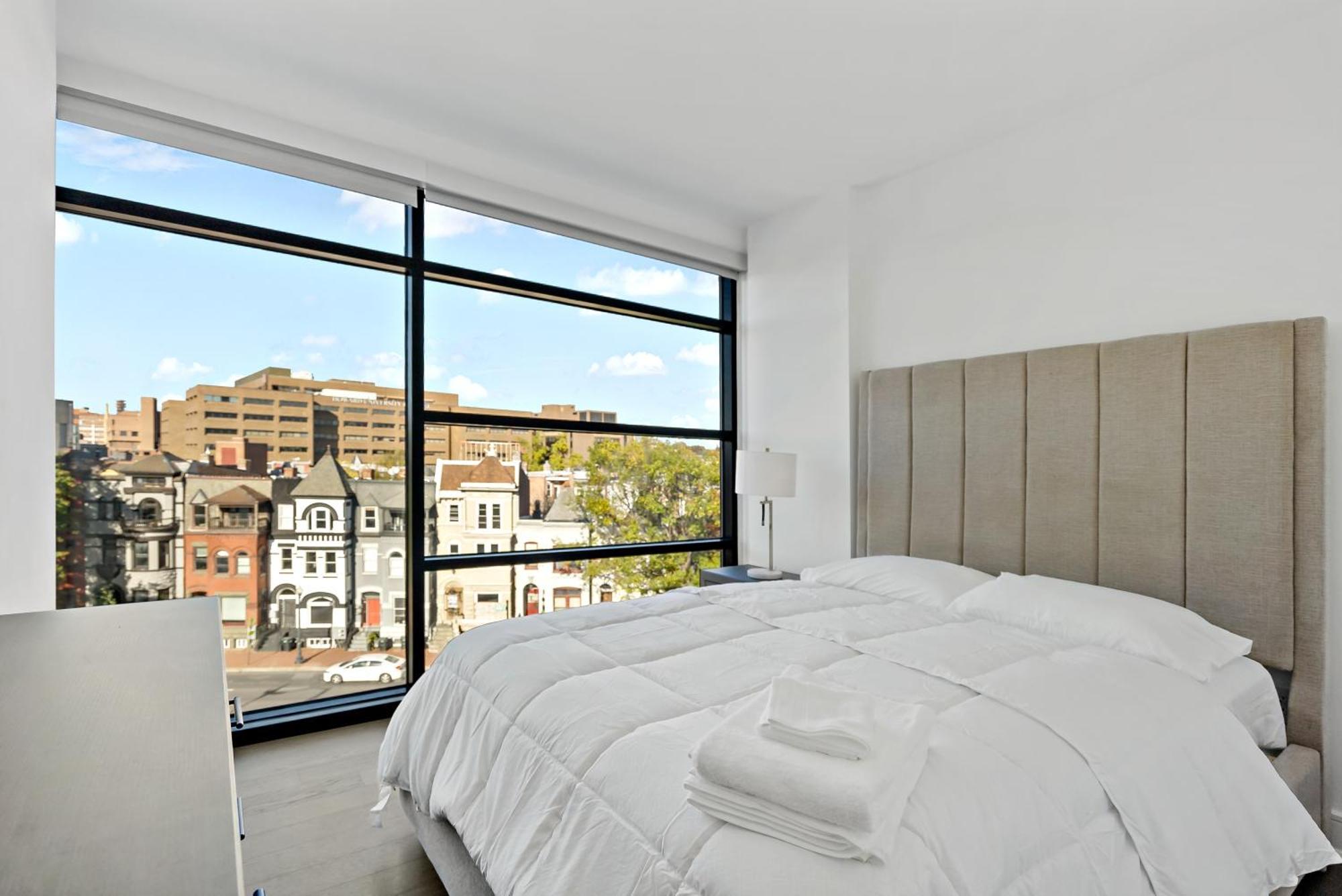 Pure Voyage Shaw Aparthotel Washington Buitenkant foto